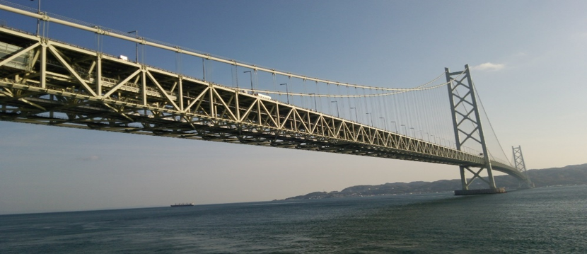 給与計算担当者の癒しの美しい神戸の風景（明石海峡大橋）